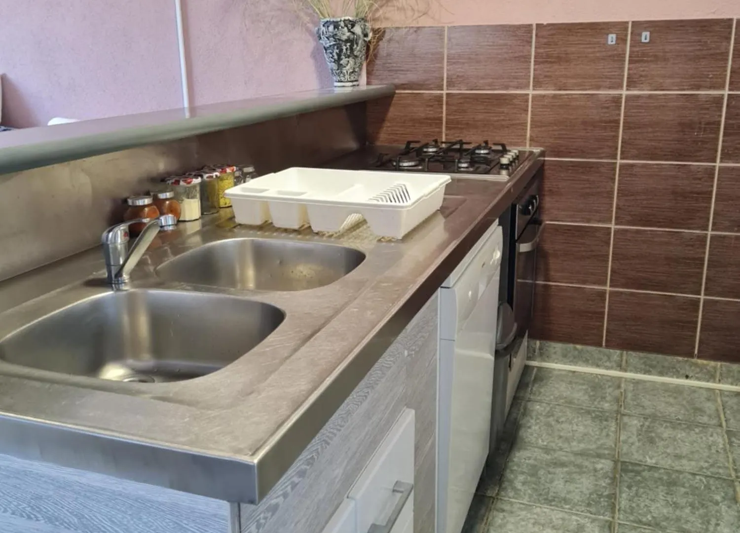 Apartmani Iva Gornji Karin