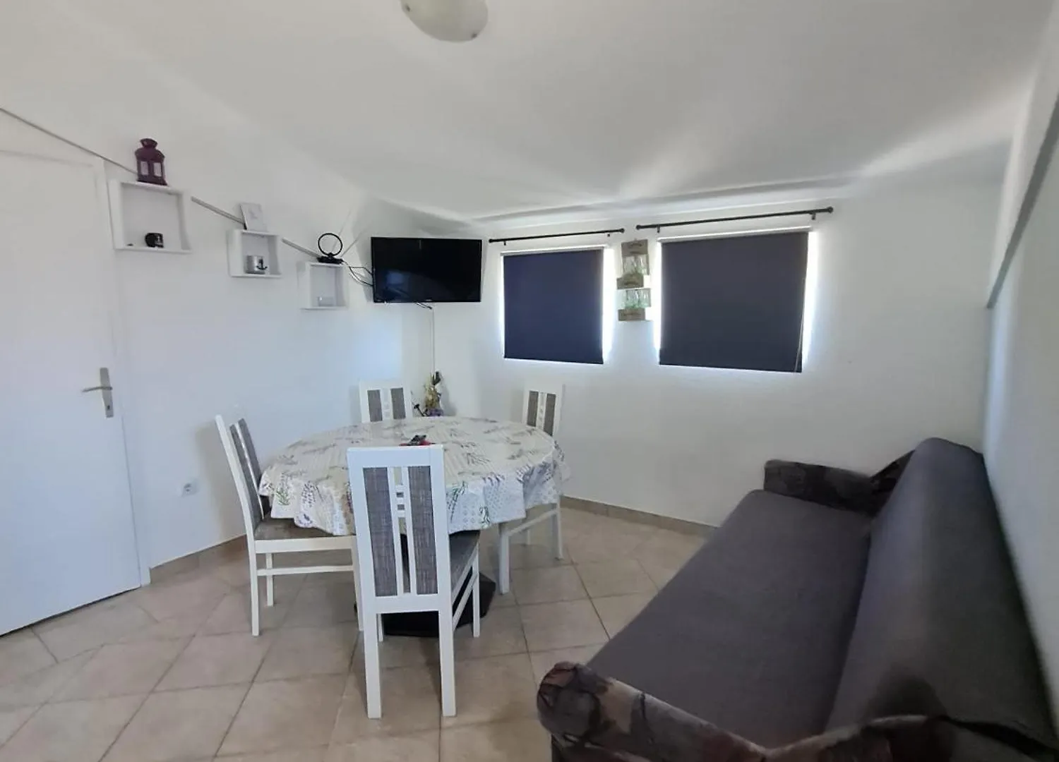 Apartment Apartmani Iva Gornji Karin Croatia